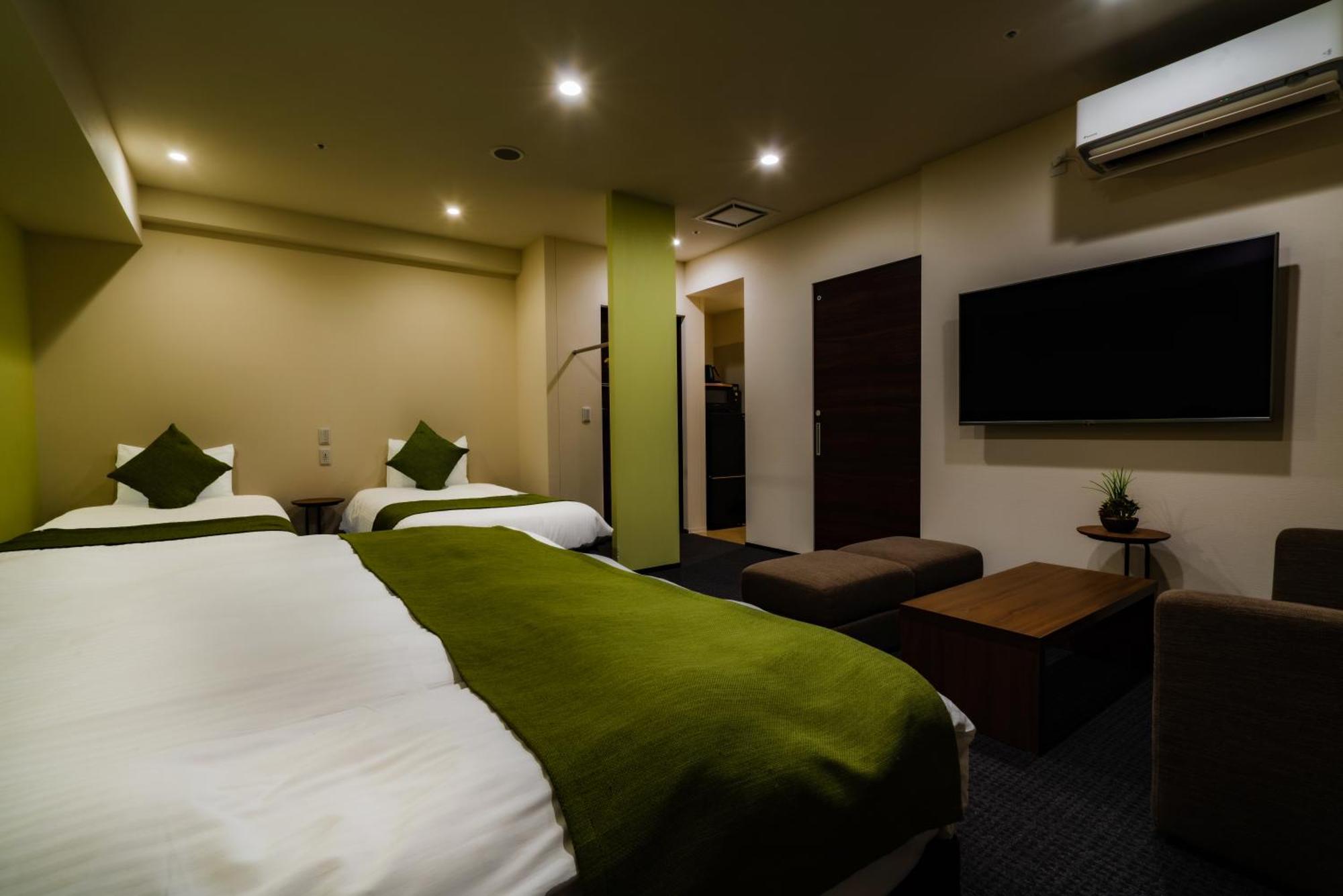Randor Hotel Sapporo Suites Szoba fotó A room at the hotel