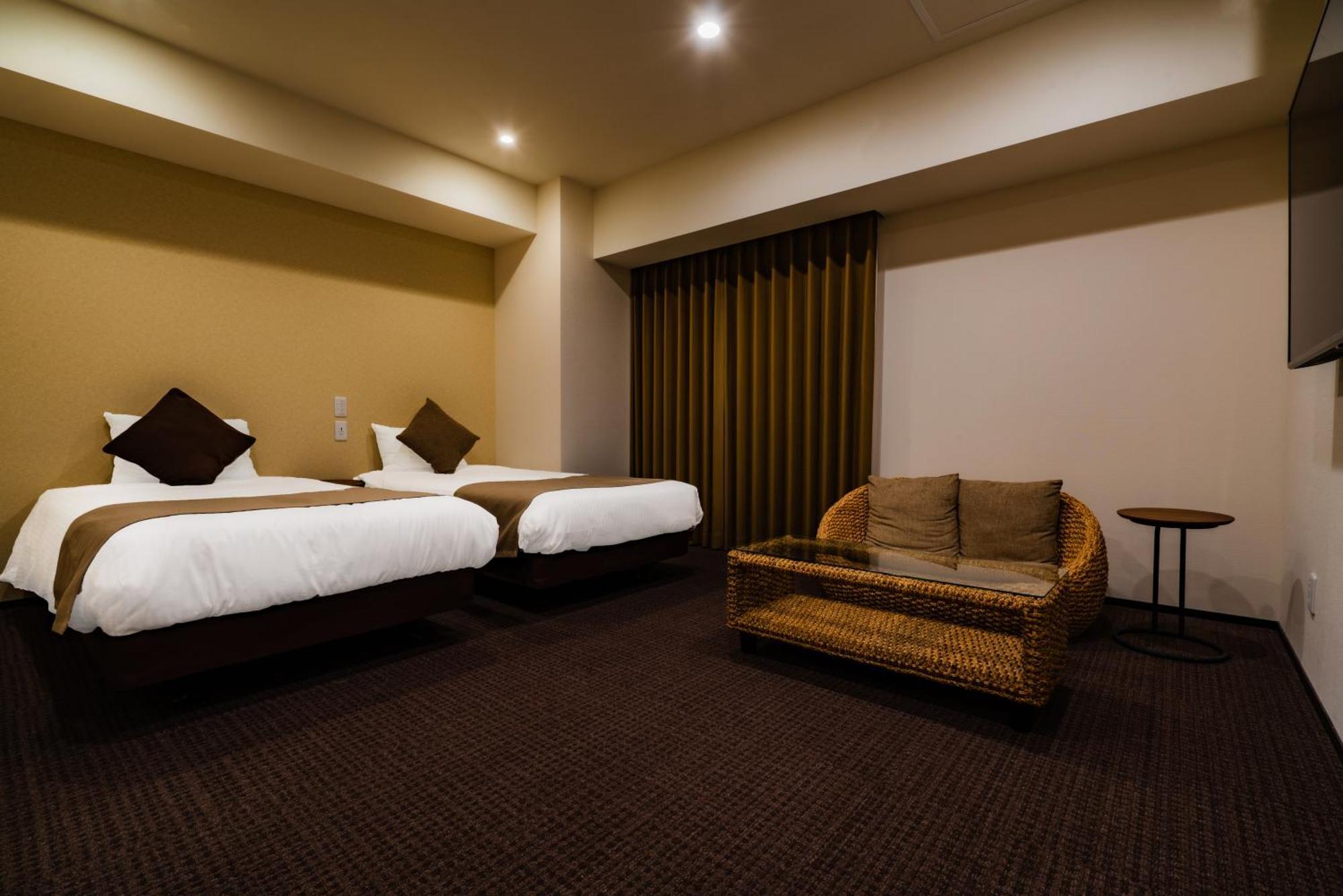 Randor Hotel Sapporo Suites Szoba fotó A room at the hotel