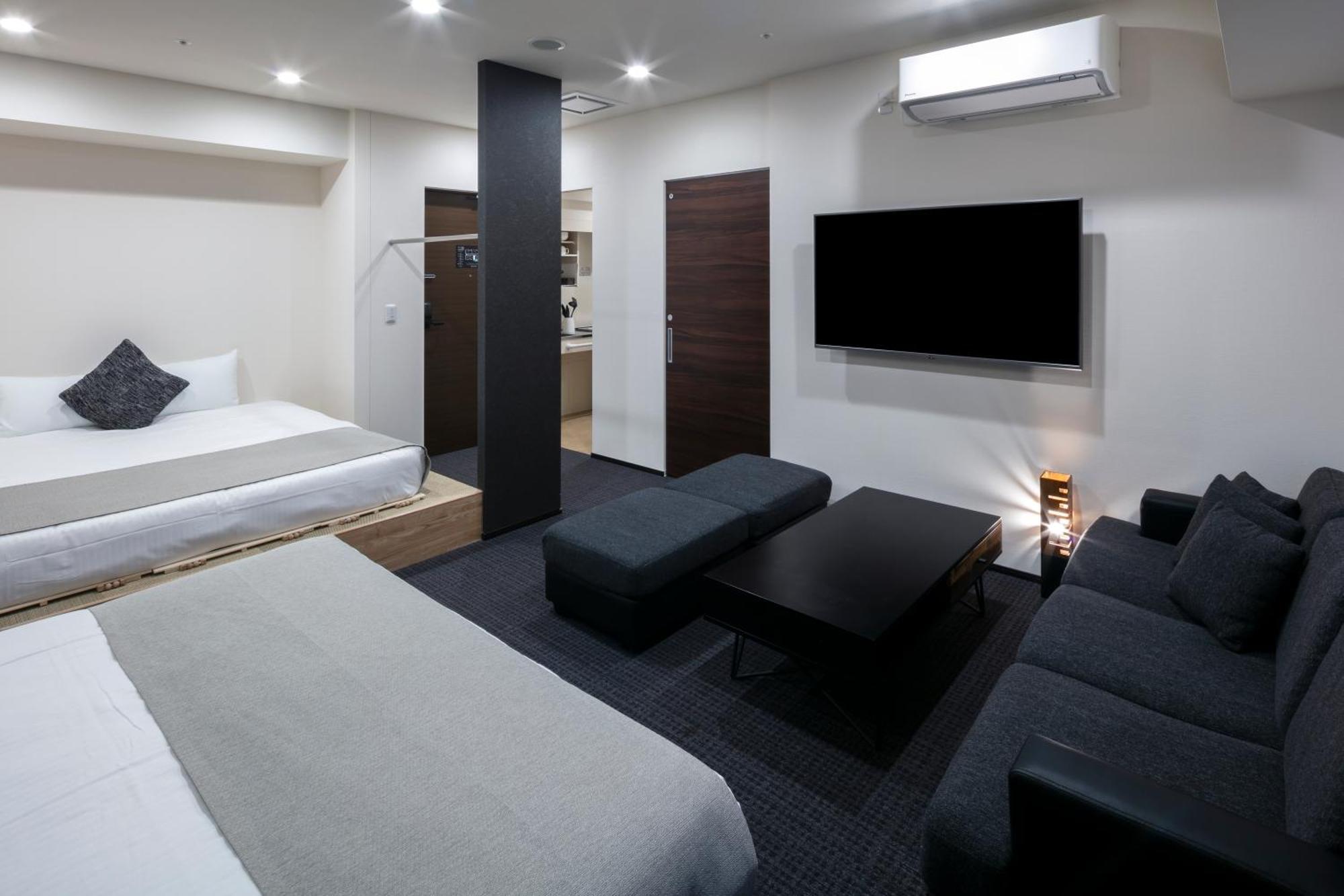 Randor Hotel Sapporo Suites Szoba fotó A room at the hotel