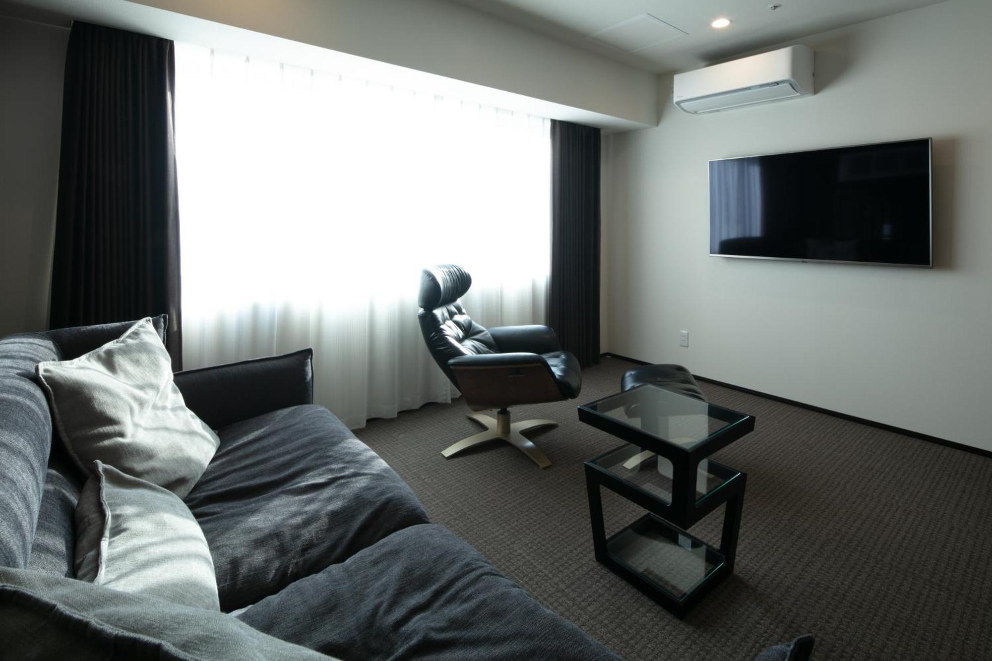Randor Hotel Sapporo Suites Szoba fotó A room at the hotel